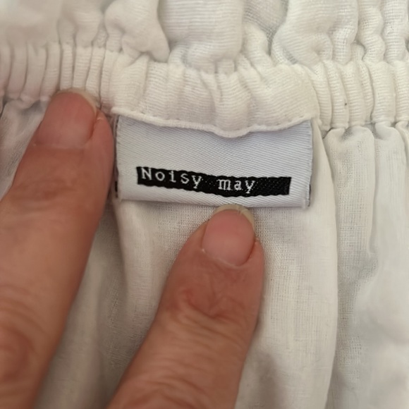 NOISY MAY off shoulder white top size large - Picture 7 of 9
